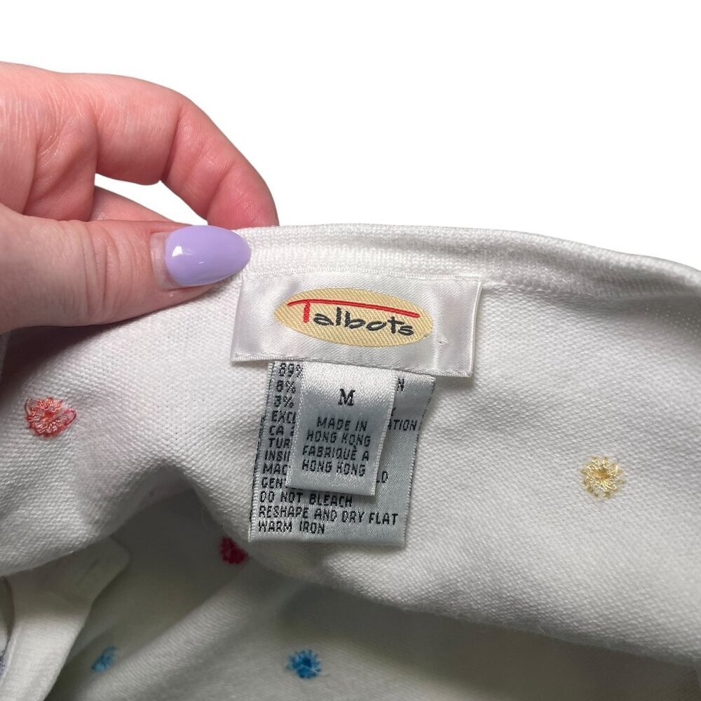 Talbots Vintage White Floral Embroidered Cardigan Sweater Size Medium - Picture 3 of 7
